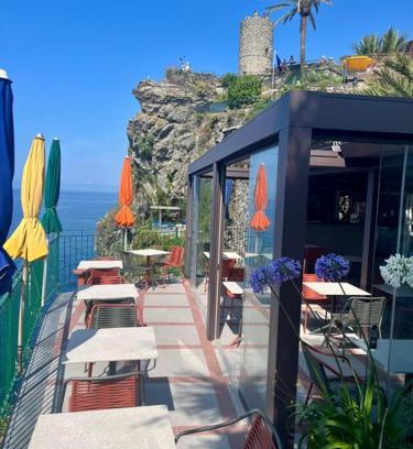 Vernazza Hotel | Discover Hotel Gianni Franzi: Family-Friendly Retreat