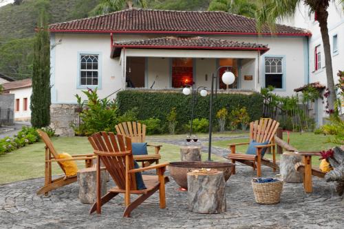 Santa Maria Madalena Hotel | Experience Comfort at Hotel Girassol da Serra - 4 Star Stay