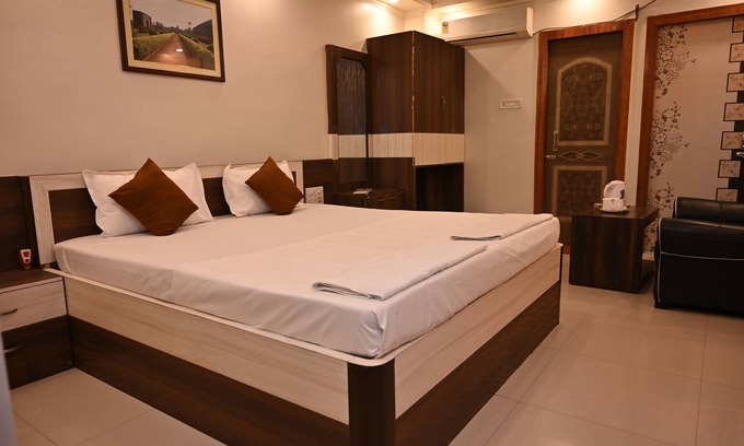 Malda Hotel | Comfortable Hotel Gitanjali Maldah with Family-Friendly Amenities