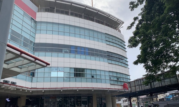 Chinatown Hotel | Budget-Friendly Retreat at Hotel Glodok Plaza