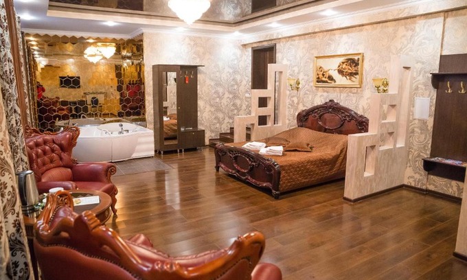 Omsk Hotel | Pet-Friendly Hotel Gloria with Breakfast & 9/10 Guest Rating