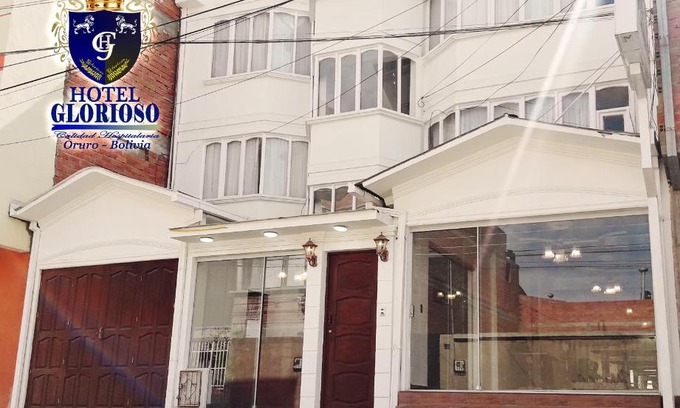 Oruro Hotel | Discover Hotel Glorioso: Family-Friendly with Breakfast Options