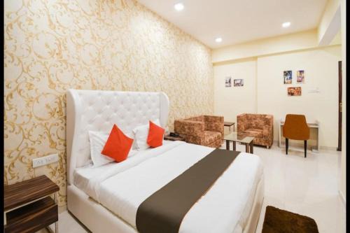 Raipur Hotel | Discover Hotel Golden - Family-Friendly Dining Awaits