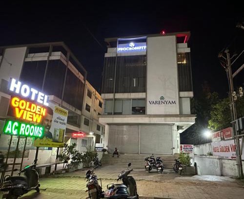 Vadodara Hotel | Comfortable Hotel Golden View: Pet-Friendly Stay & Spa