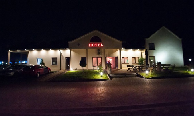 gmina Kłaj Hotel | Discover Comfort at Hotel Graal with Family-Friendly Amenities