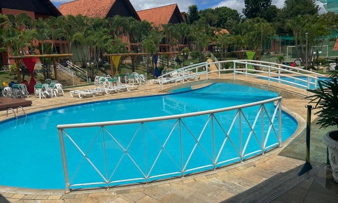 Vespasiano Hotel | Discover Comfort at Hotel Gran Minas: Pool & Dining Awaits