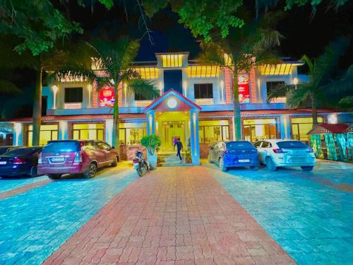 Ellora Hotel | Comfortable Stay at Hotel Great Annapurna with Kitchen