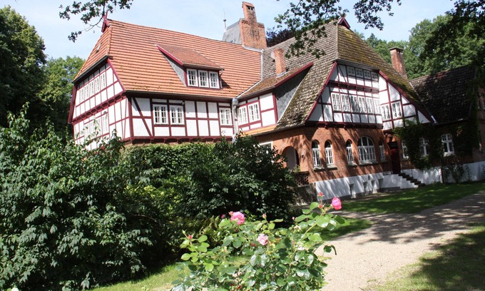Bardenhagen Hotel | Elegant Hotel GUT Bardenhagen with Pool & Spa Amenities