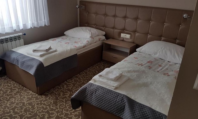 Wysokie Mazowieckie Hotel | Pet-Friendly Escape at Hotel Gutland with Pool & Dining