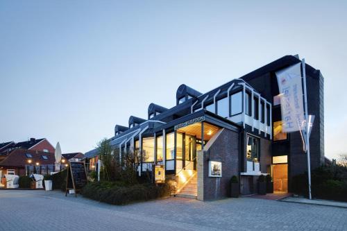 Harlesiel Hotel | Oceanfront Retreat at Hotel Harlesiel - Pet Friendly Stay