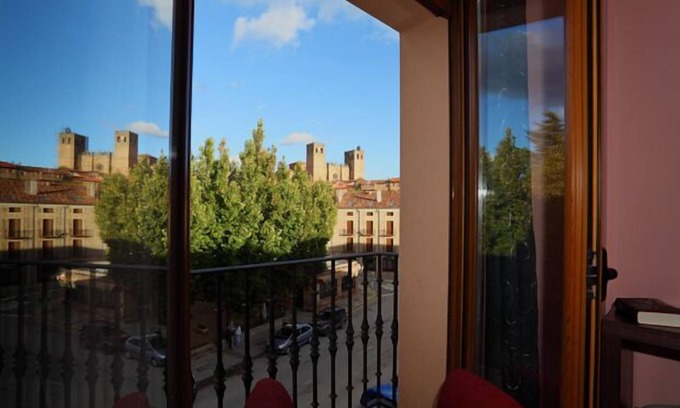 Siguenza Hotel | Discover Hotel HC Sigüenza: Spa, Dining & Family Friendly