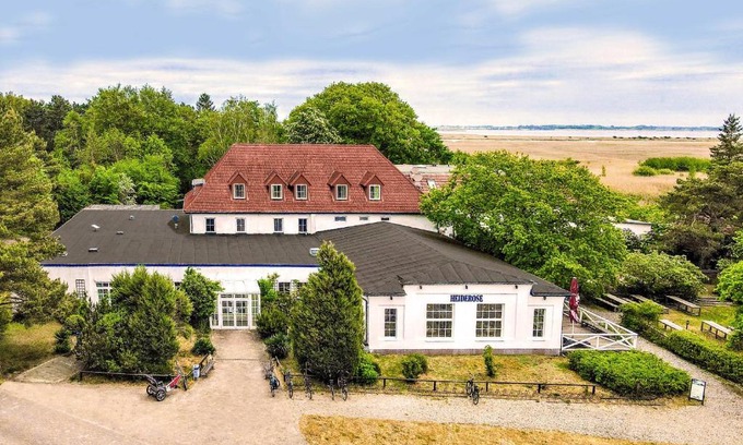 Hiddensee Hotel | Discover Hotel Heiderose Hiddensee: 4-Star Family Retreat