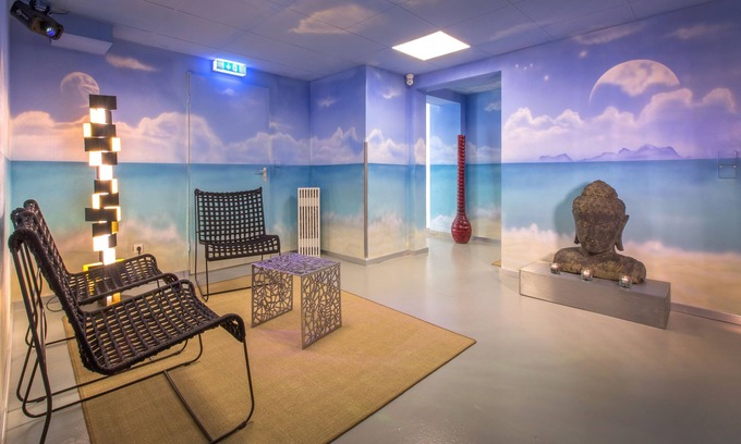 Waggershausen Hotel | Comfortable Stay at Hotel Hellers Twenty Four 2 with Spa