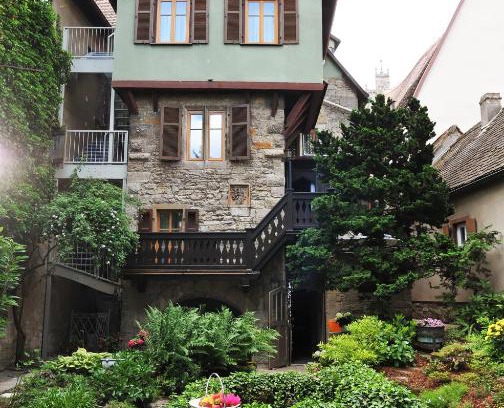 Rothenburg Old Town Hotel | Elegant Hotel Herrnschloesschen: Guest Rated 9.3/10