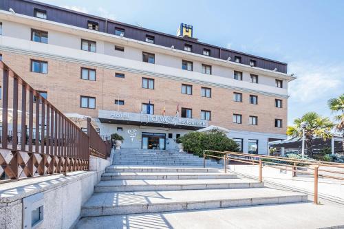 Esquivias Hotel | Comfortable Hotel Hidalgo: 4-Star Stay with Family Amenities