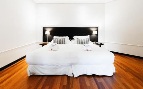 Navacerrada Hotel | Relax at Hotel Hita - Adults Only with Pool & Hot Tub