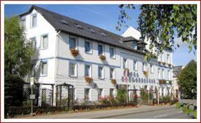 Schleswig Hotel | Hohenzollern Hotel: Pet-Friendly Stay with Breakfast Included