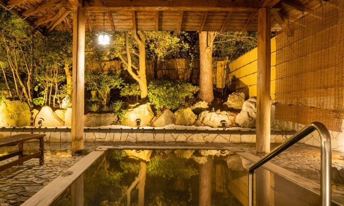 Iwamuro Onsen House | Relax at Hotel Hoho: Scenic Views and Eco-Friendly Comfort