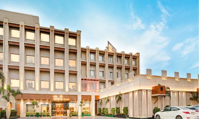 Sonepat Hotel | Exceptional Stay at Hotel Home In By Amrik Sukhdev