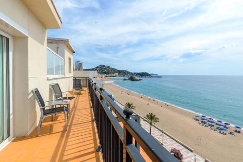 Blanes Hotel | Relax at Hotel Horitzó: Oceanfront Getaway with Spa