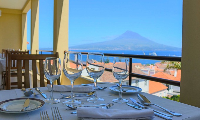 Horta Hotel | Discover Hotel Horta: 4-Star Stay with Pool & Spa