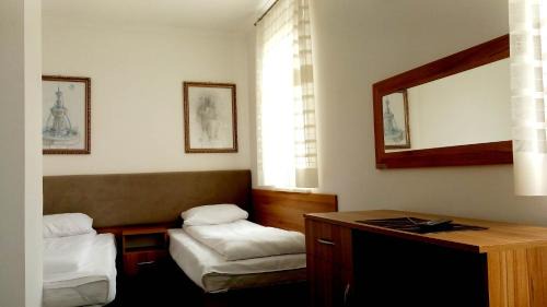 Czestochowa Hotel | Discover Hotel i Restauracja 13 Smaków - Family-Friendly Stay