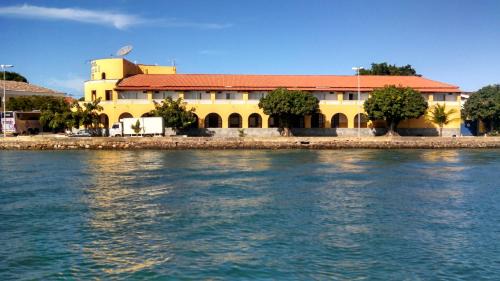Itaparica Hotel | Oceanfront Hotel Icaraí with Pool & Breakfast Included