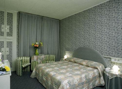 Oriago Hotel | Pet-Friendly Stay at Hotel Il Burchiello - 4 Star Rated