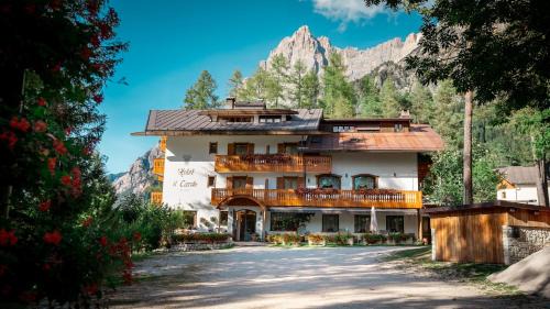 San Vito di Cadore Hotel | Hotel il Cardo: Highly Rated with Family-Friendly Amenities