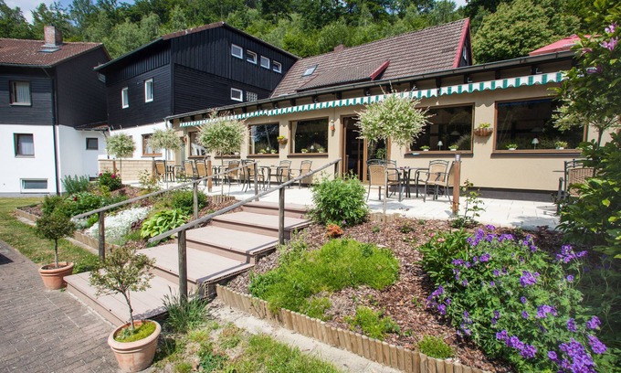 Langelsheim Hotel | Discover Comfort at Hotel Im Tannengrund with Pool & Spa