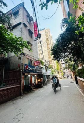 Dhaka Apartment | Guest Rated 10/10 Hotel Image Residential Near Square Hospital