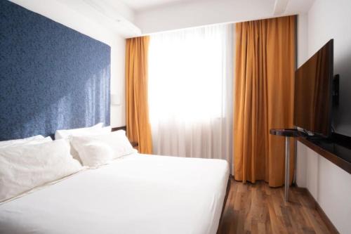 Torraccia Hotel | Discover Hotel IMPERATORI: Family-Friendly 4-Star Stay