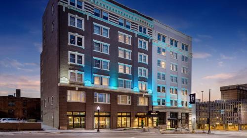 Downtown Northeast Hotel | Pet-Friendly Oasis at Hotel Indigo Omaha Downtown
