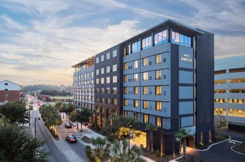 College Town Hotel | Modern Comfort at Hotel Indigo Tallahassee - Collegetown