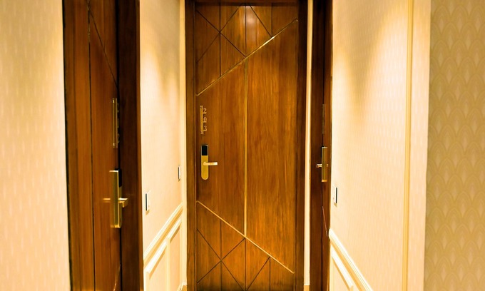 Amritsar Hotel | Discover Hotel Indus: Family-Friendly with Breakfast Included