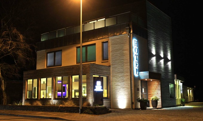 Niebuell House | Comfortable Double Room at Hotel Insel Pension with Spa