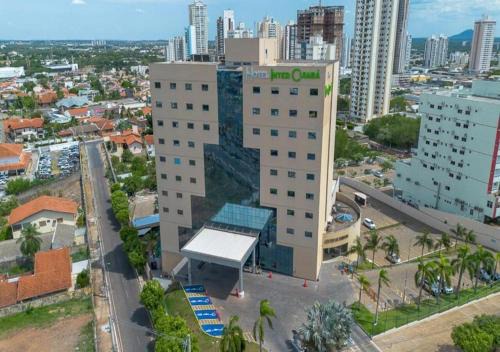 Jardim das Americas Hotel | Indulge at Hotel Inter Cuiaba: 5-Star Spa Oasis with Ocean Views