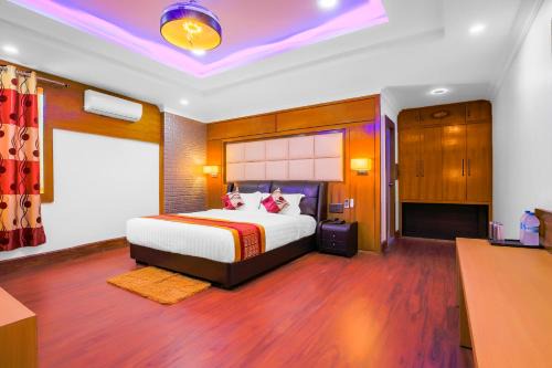 Itahari Hotel | Experience Hotel Intourist Palace: Top-Rated & Pet Friendly