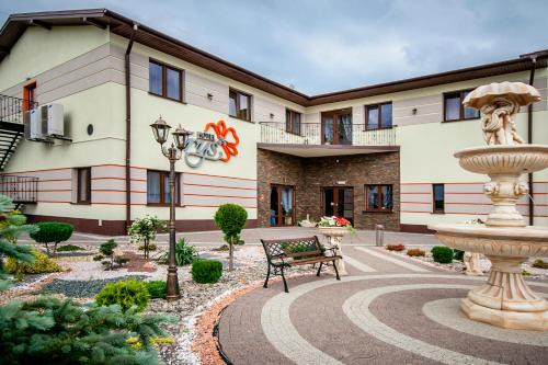 Lublin Hotel | Budget-Friendly Hotel Irys: Family Rooms & Breakfast Included