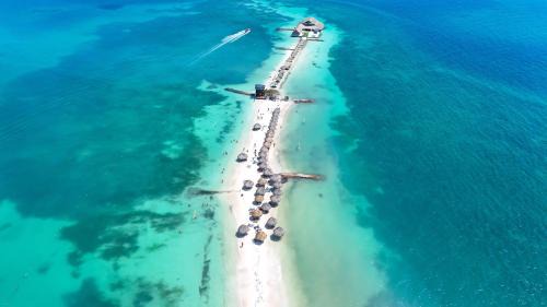 Isla Palma Hotel | Relax at Hotel Isla Palma Reserva Natural with Ocean Views
