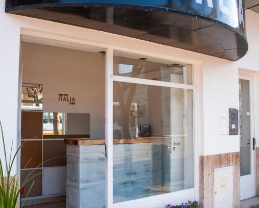 Pergamino Hotel | Cozy Hotel Italia B&B: Breakfast & Pet Friendly Awaits