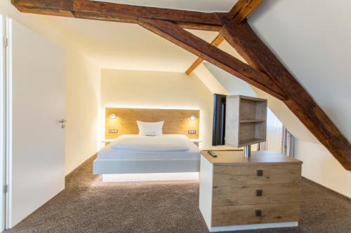 Liebersbronn Hotel | Discover Hotel Jägerhaus: Pet-Friendly Stay in Esslingen