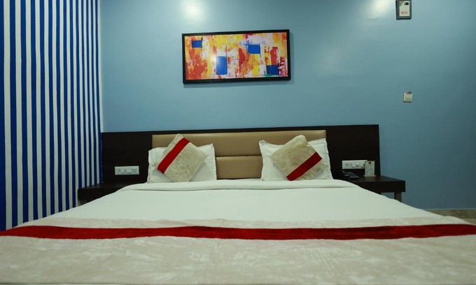 Jhotwara Hotel | Welcoming Hotel Jai Harsh: Family-Friendly Dining & Breakfast