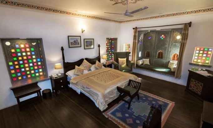 Bani Park Hotel | Explore Hotel Jaipur Anuja: Pet-Friendly with Breakfast