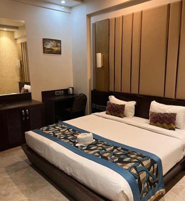 Agra Hotel | Discover Hotel Jodha The Great with Family-Friendly Dining