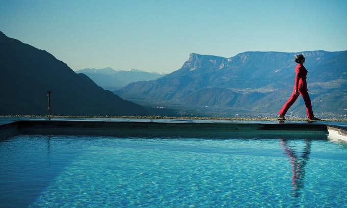 Tirolo Hotel | Relaxing Retreat at Hotel Küglerhof with Spa & Pool Amenities