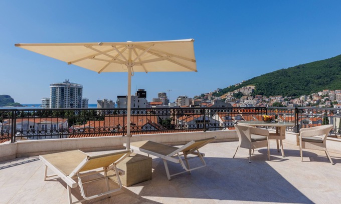 Maini Hotel | Discover Hotel Kadmo by Aycon: 4-Star Retreat with Pool & Spa