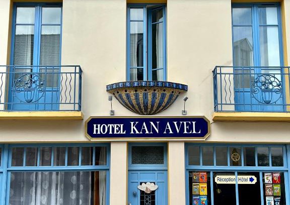 Saint-Lunaire Hotel | Oceanfront Bliss at HOTEL KAN AVEL - Rated 7.6/10