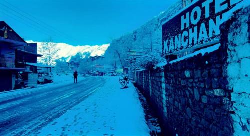 Vashist Hotel | Majestic Retreat at Hotel Kanchani - 4-Star Mountain Escape