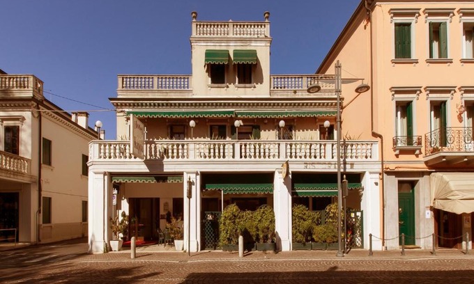 Carpenedo Hotel | Pet-Friendly Hotel Kappa with Breakfast & Family Amenities